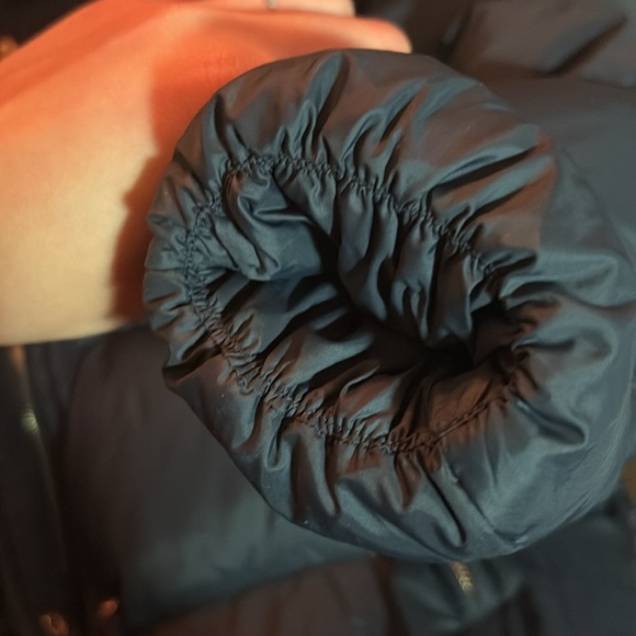 Di Bello Puffer Jacket - Picture 10 of 12